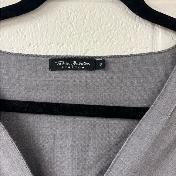 Women’s Aritzia Babaton Grey Wool Blend V-Neck Midi Dress Size 6 - Picture 2 of 5